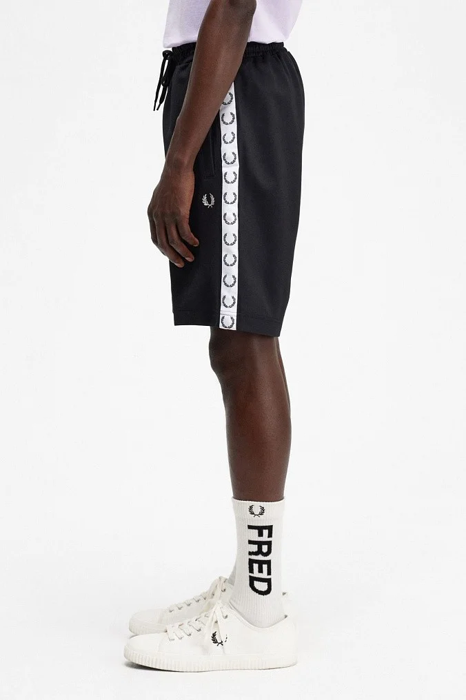 Шорты Fred Perry Taped Tricot Short