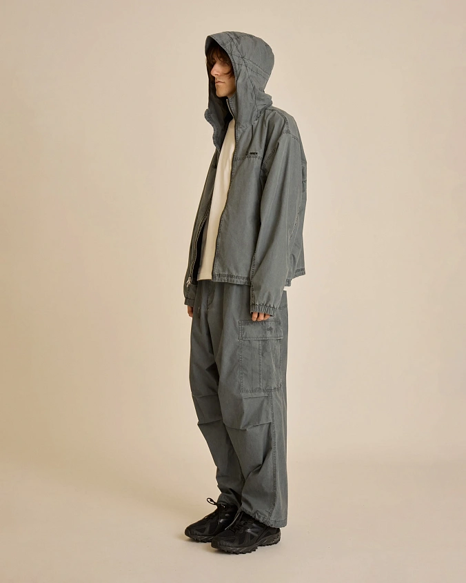 Брюки Obey Giant Parachute Cargo